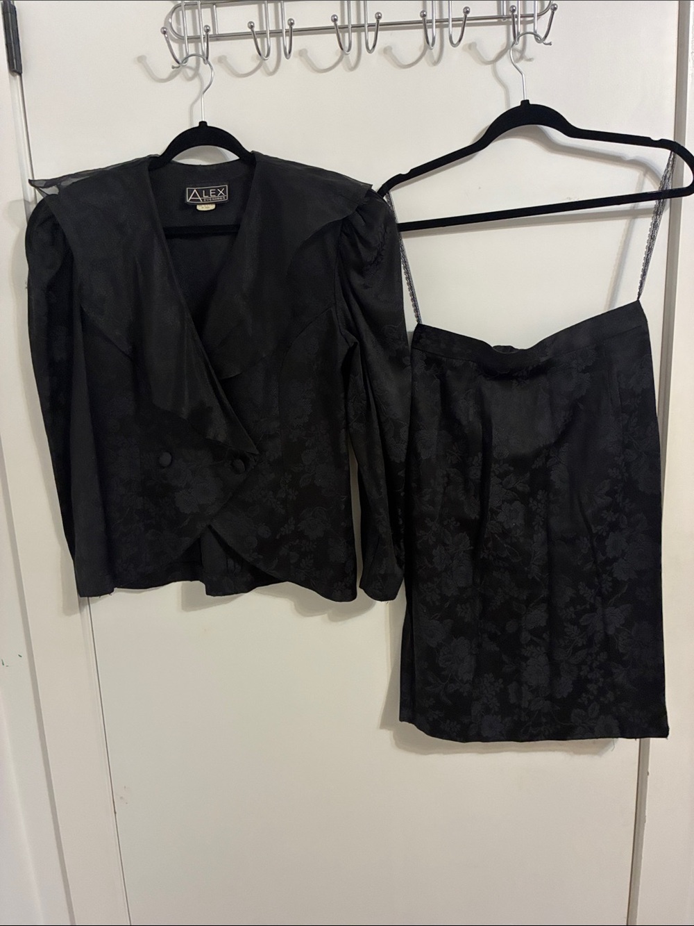 ALEX Evenings Vintage Black Floral Jacquard Two-Piece Skirt Set Size 8 USA